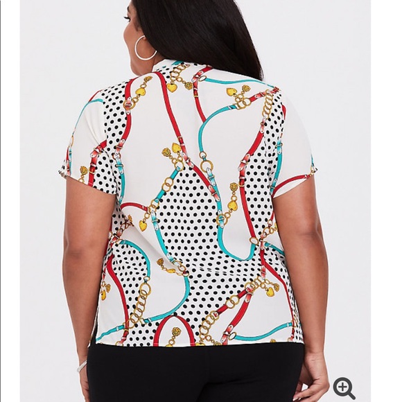 NWT Ivory chain tie-neck top - Picture 3 of 7